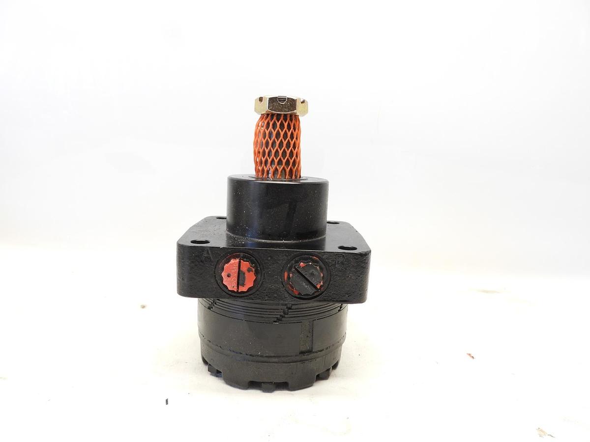 NEW SKYJACK ROLLER STATOR HYDRAULIC DRIVE MOTOR 194615AB 11226636 WHITE DANFOSS