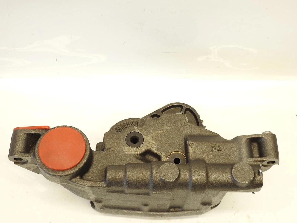 New Aftermarket Cummins ISX Oil Pump  5680039