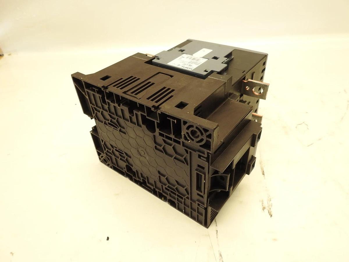 Siemens 3RT1055-6AF36 Power contactor Sirius line 3P 3PH 150A 600V 125HP @480V