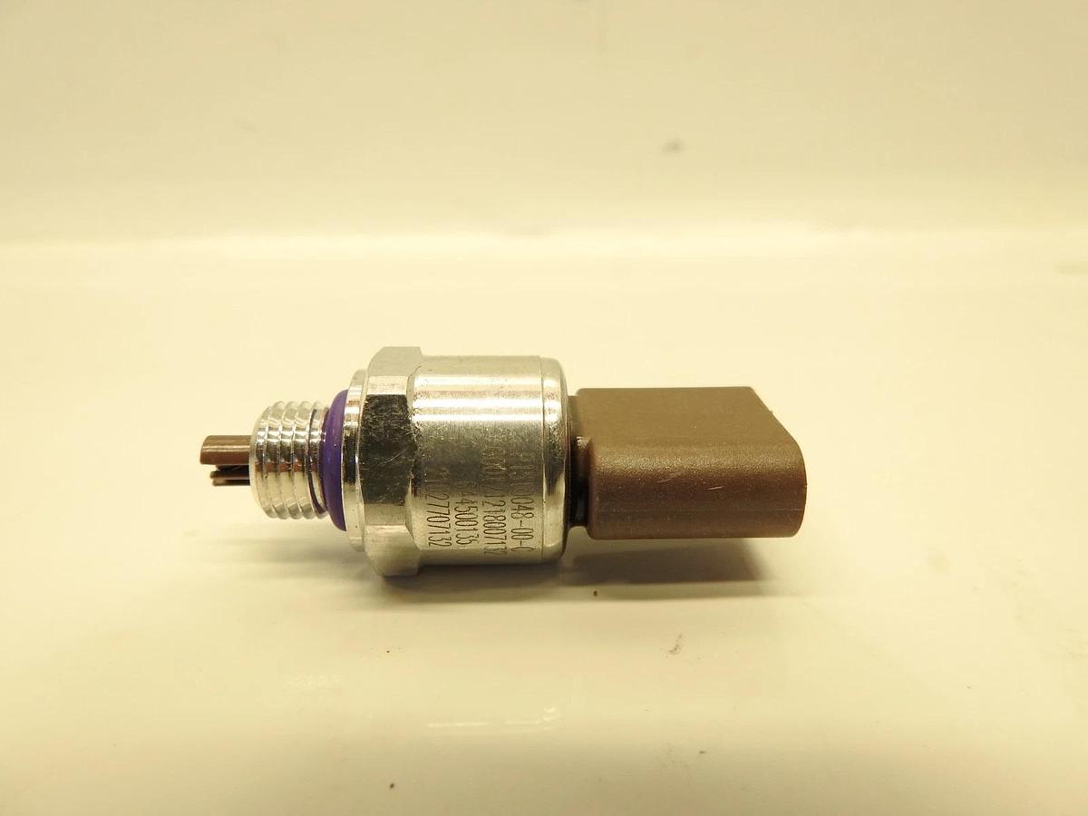 NEW Genuine Tesla Model Y/3/X/S Low Pressure Sensor OEM P1510048-00-C
