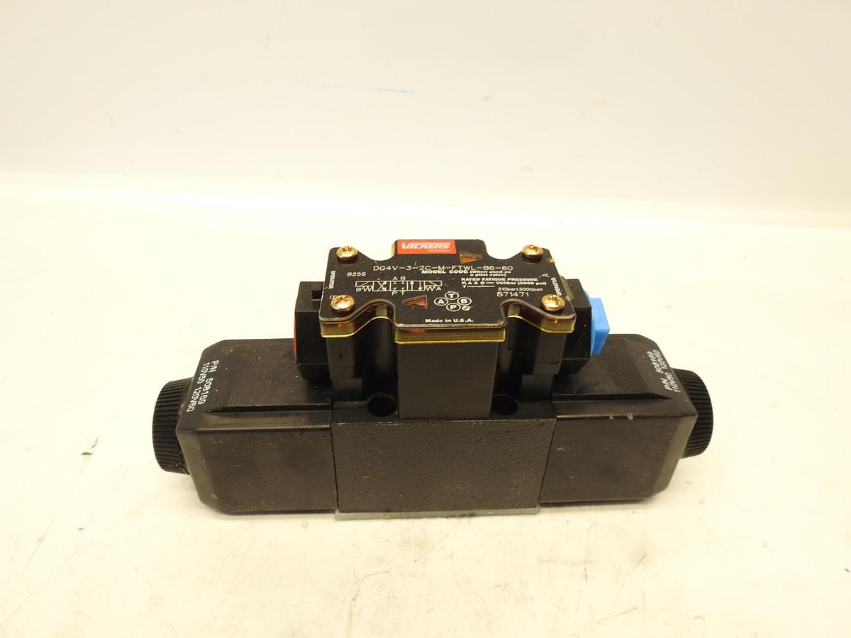 Vickers DG4V-3-2C-M-FTWL-B6-60 Directional Control Valve Eaton 871471 Solenoid