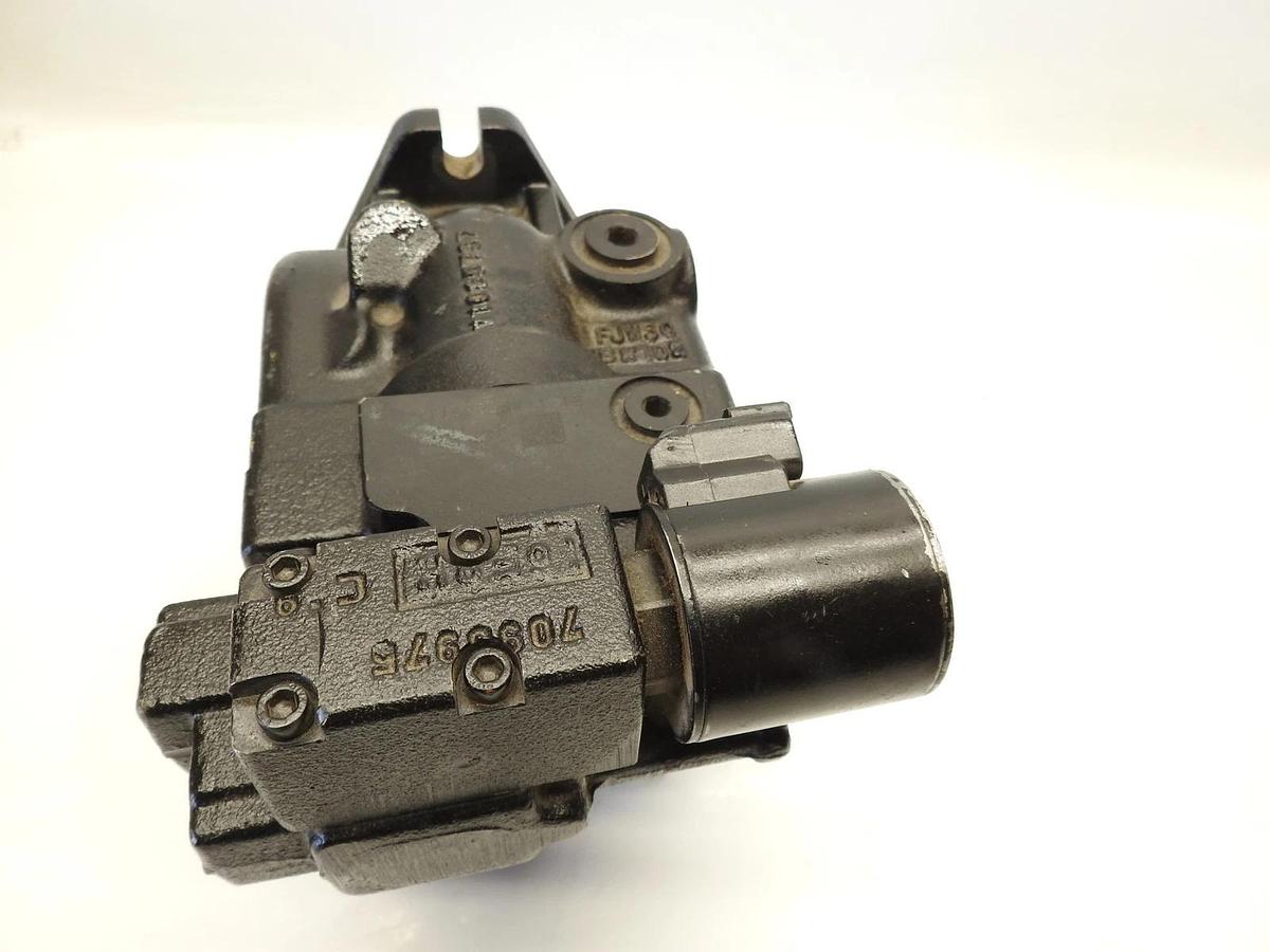 Danfoss 83027807 Series 45 Axial Piston Open Circuit Hydraulic Pump JRRS65CAH211