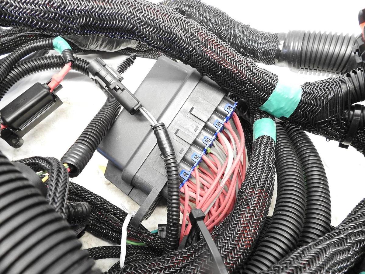 New OEM John Deere Main Operator Wiring Harness AT539732