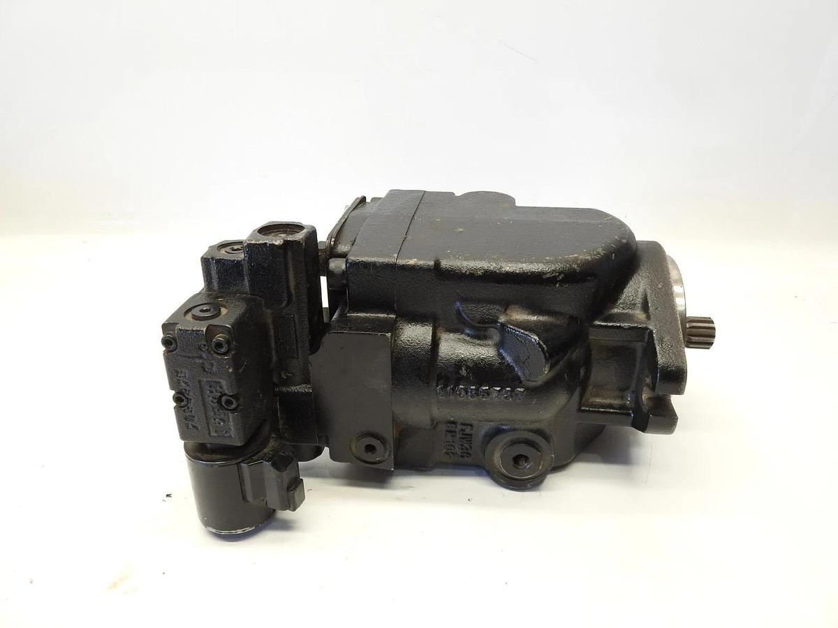 Danfoss 83027807 Series 45 Axial Piston Open Circuit Hydraulic Pump JRRS65CAH211