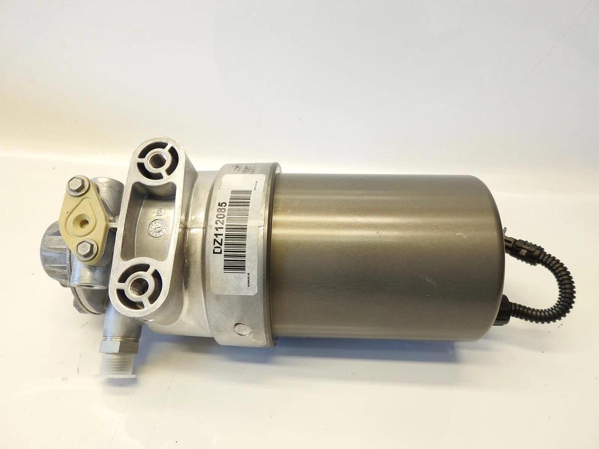 New Oem John Deere Filter Head DZ112085