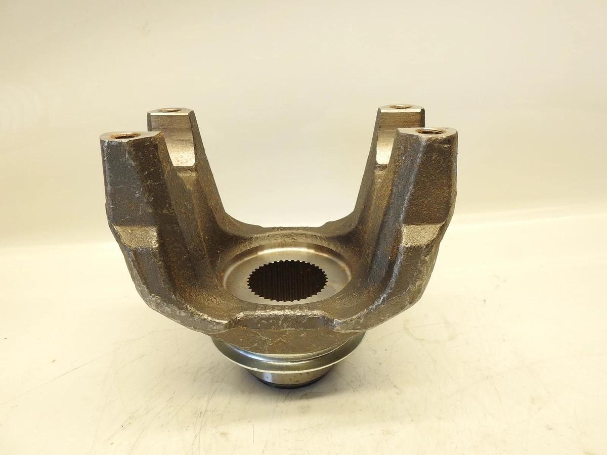 6-4-9001-1X NEW OEM DANA SPICER OUTPUT SHAFT YOKE END 6-4-8431-1, 649001X,648431
