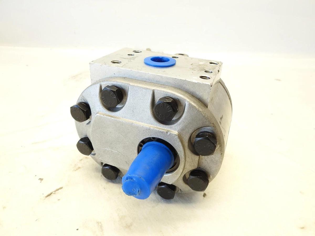 New HYP-F-599600-CC Hydraulic Pump D5NN600C HYP-F-599600-CC-SON
