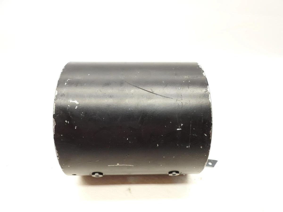 New Weitai Hydraulic Rotary Actuator KT240404 12 Bolt Hole 6 5/8" Wide X 7 3/16"