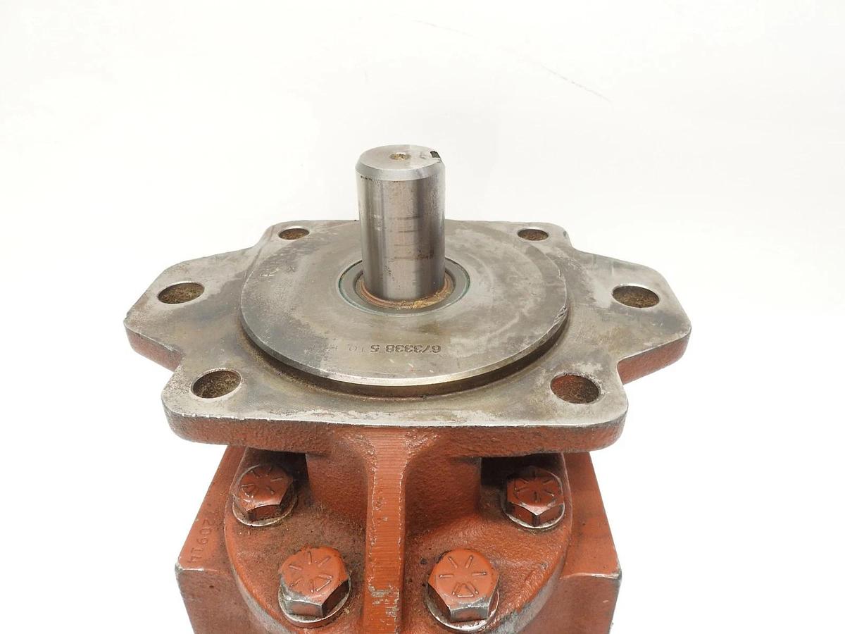 New Geartek 720898 Hydraulic Pump Keyed Shaft