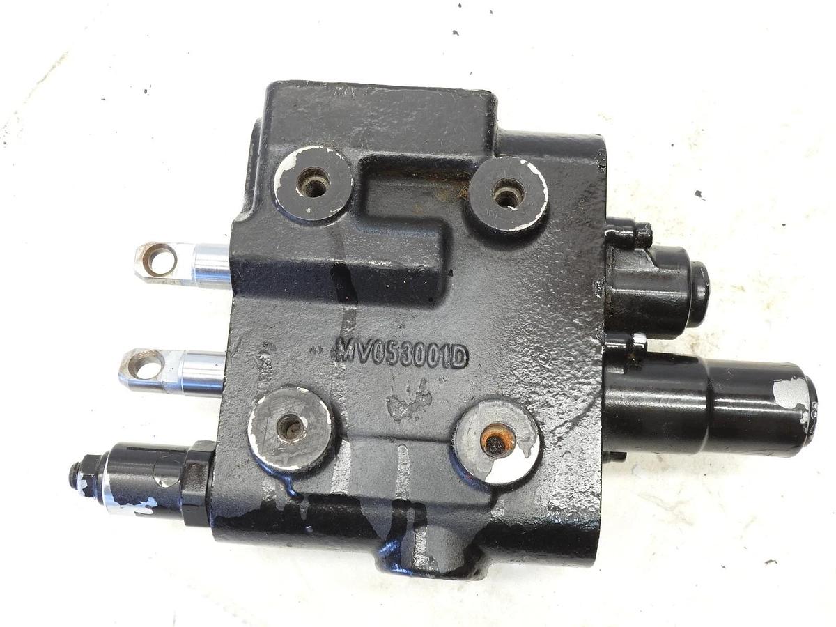 Hema MV053200M Front Loader Valve 40383036 MV053001D