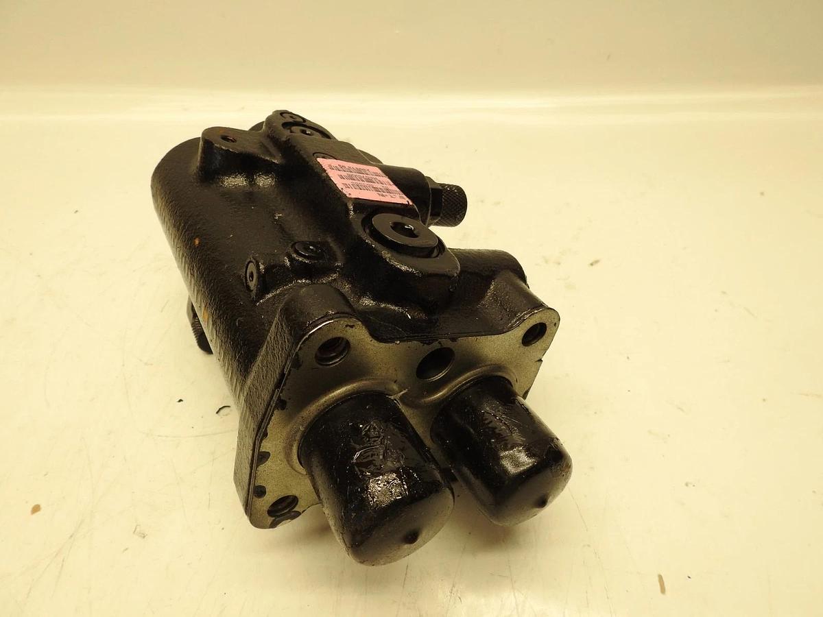 New Oem Eaton John Deere RE575220 Control Valve, 7Lf It4 Power-Manual