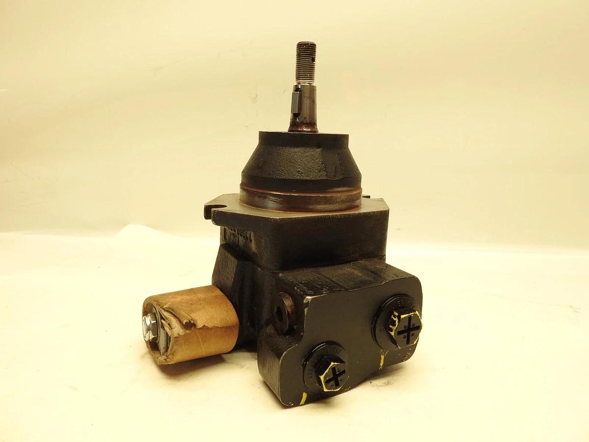 New Oem John Deere AT468551 Hydraulic Motor, Motor, Fan Fits: 640L-II 643L-II 84