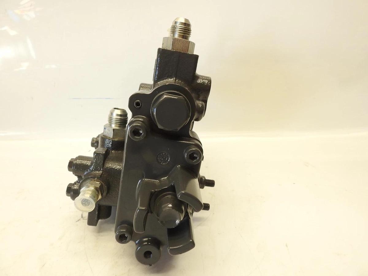 New Genuine OEM Kubota Loader Hydraulic Valve 7J441-78128 FlF43 Stack