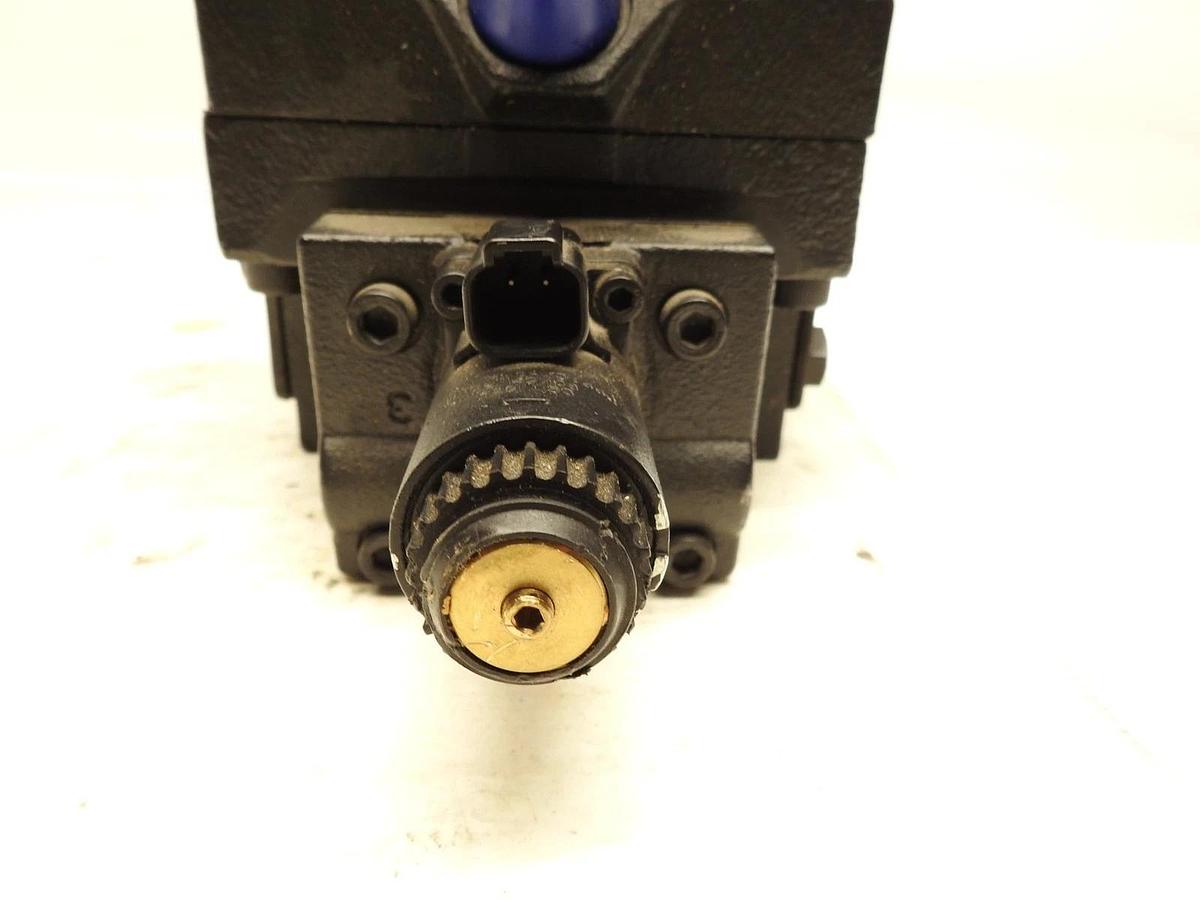 Genuine Danfoss John Deere 83007614 H1B080 Bent Axis Hydraulic Motor
