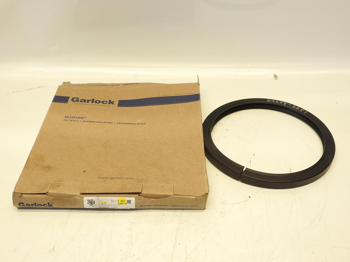 Garlock 24608-2251 Oil Seal 5.625 in Shaft Dia. 6.625 in OD, 0.437 in