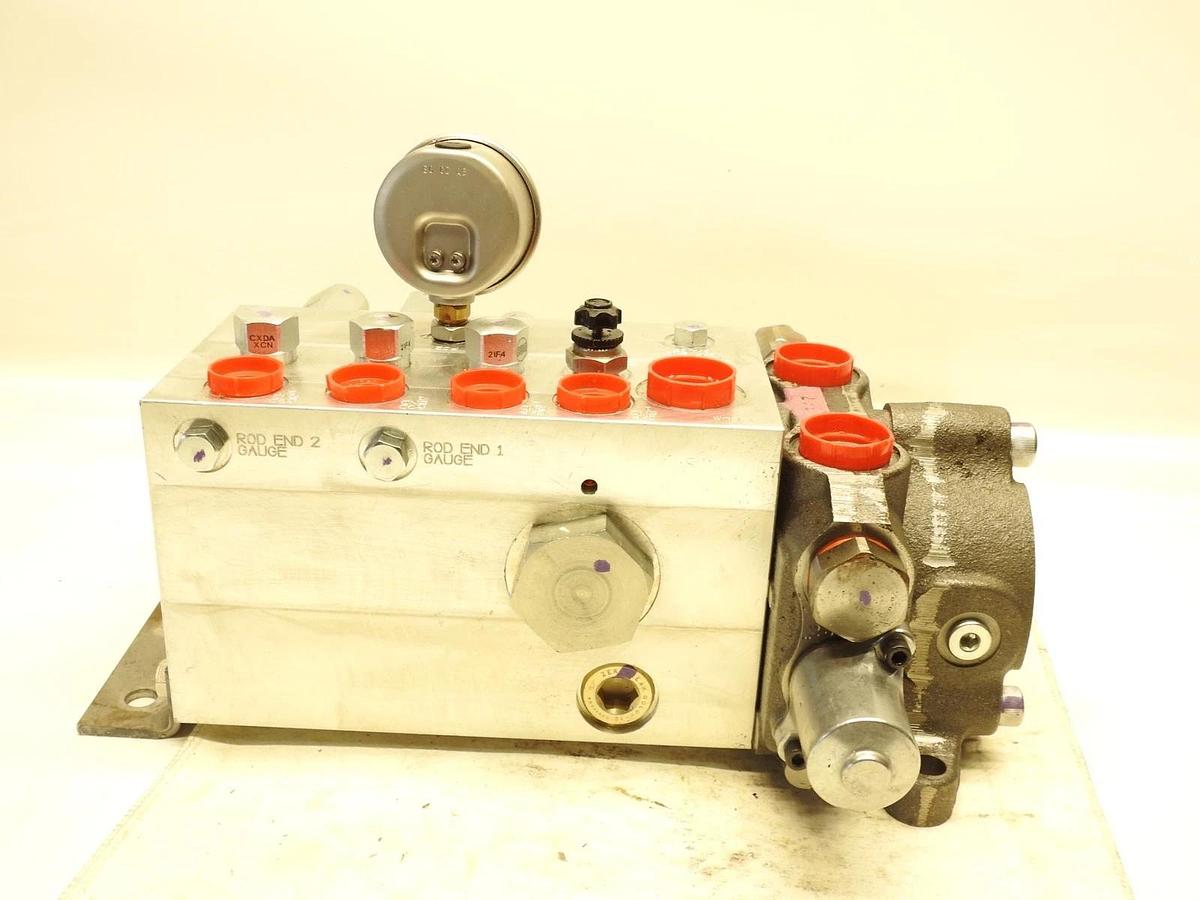 New Oem Maxle E24FCQ57A Drop Down Trailing Axle Hydraulic Valve Manifold