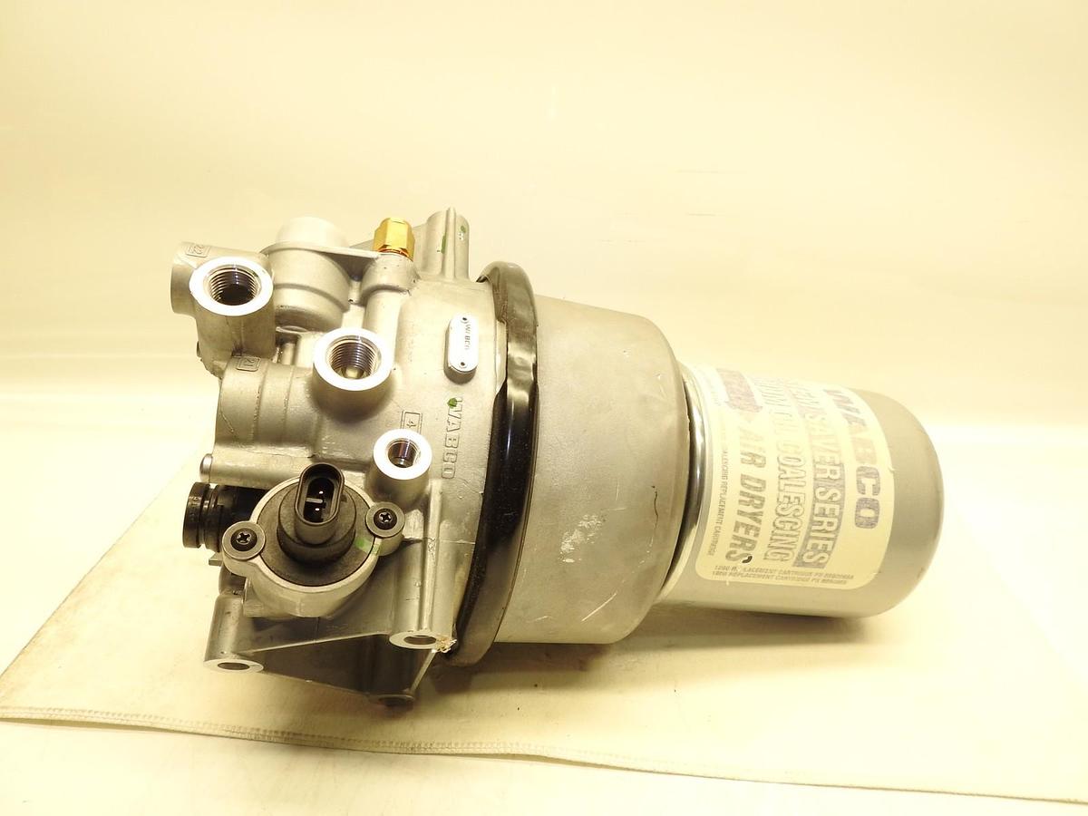 Genuine Wabco HP Air Dryer 4324803410 with Purge Tank