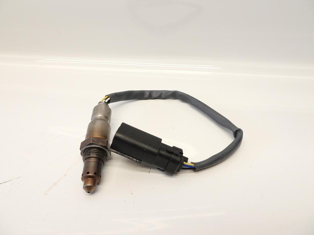 New Genuine GM Oxygen Sensor 19-20 Chevrolet Silverado 2.7L L4 Gas 12679935