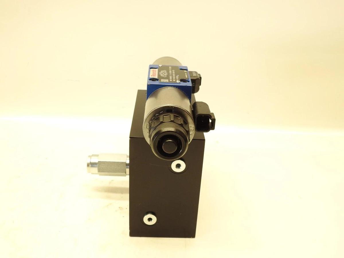 New Oem Jacobsen 4170062 LF3800 Hydraulic Mower Control Valve Rexroth R978919725