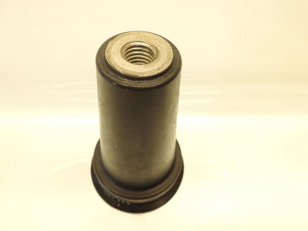 Eaton Aluminum Connector Plug Stud 35kV Class 600A DCP635A Phase to ground