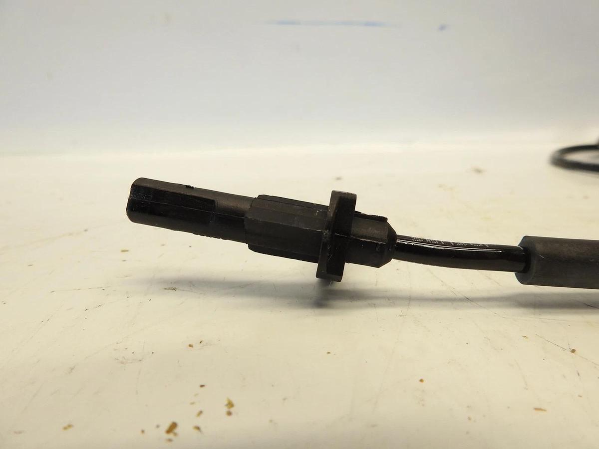 New Oem Ford Bosch wheel Speed Sensor 74753463 0265.012.604.6HR