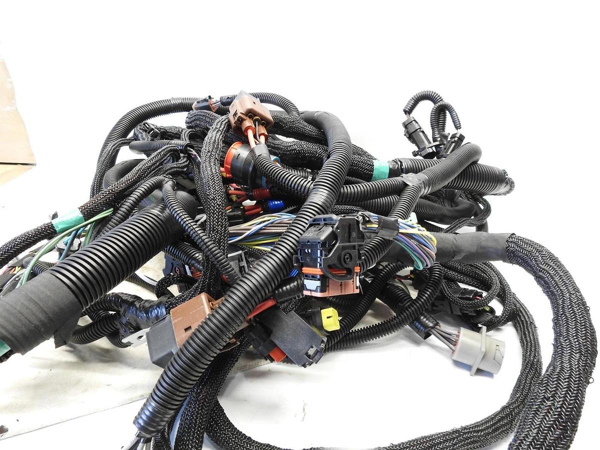New OEM John Deere Main Operator Wiring Harness AT539732