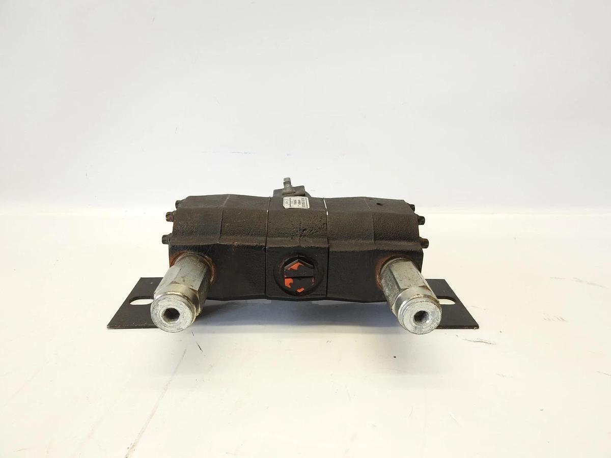 New Genuine Oem Haldex 110102 148387 Concentric Rockford Hydraulic Flow Divider