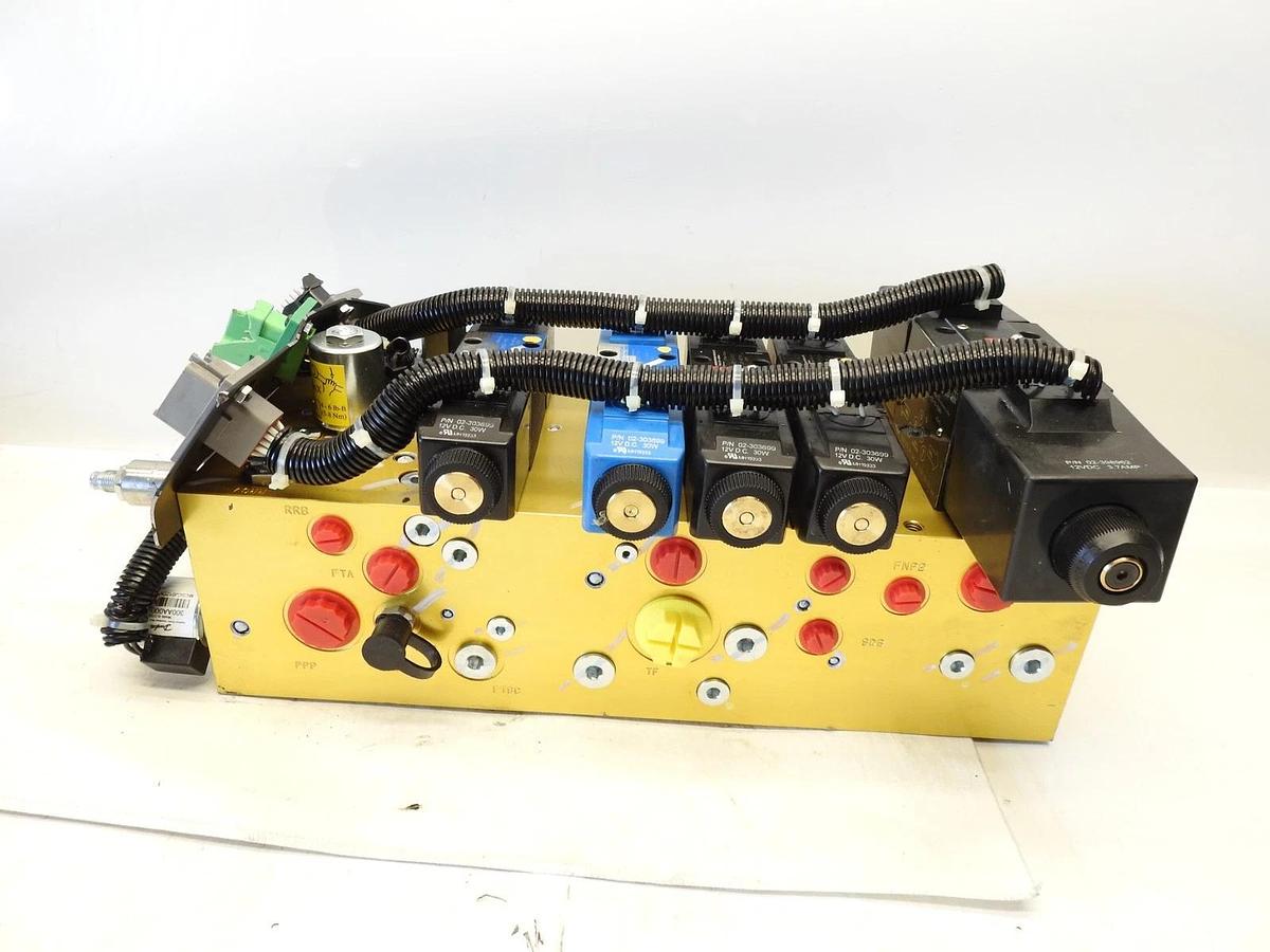 New Oem CASE CNH 51593066 MCD-7695 300230 Hydraulic Control Valve Manifold