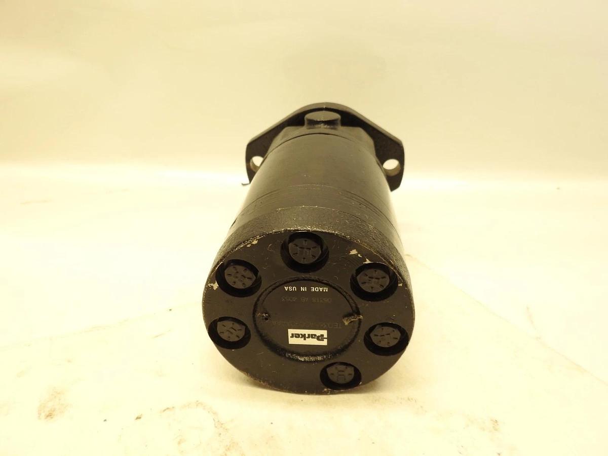 NEW OEM PARKER TE0365AS090AAAA HYDRAULIC MOTOR