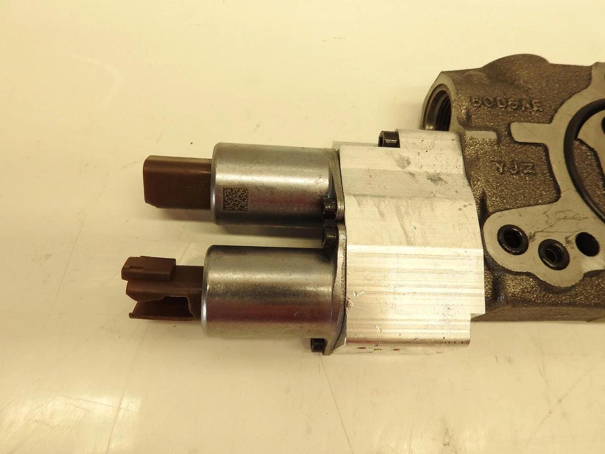 Husco N5002-AE10 Hydraulic Directional Spool Valve 5002 Husco Sectional Valve