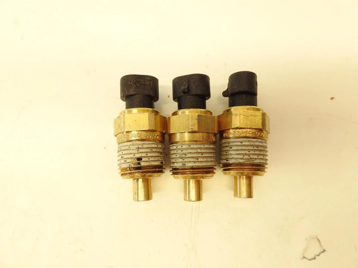 Lot Of 3 Genuine OEM Frieghtliner 06-23464-000 Sensor