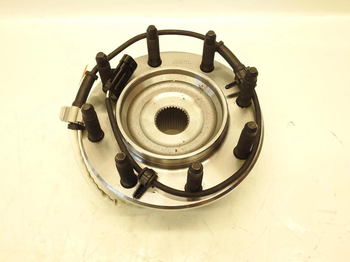 515086 Front Wheel Bearing Hub Assembly For Chevy Silverado 2500 RWD 8Lugs