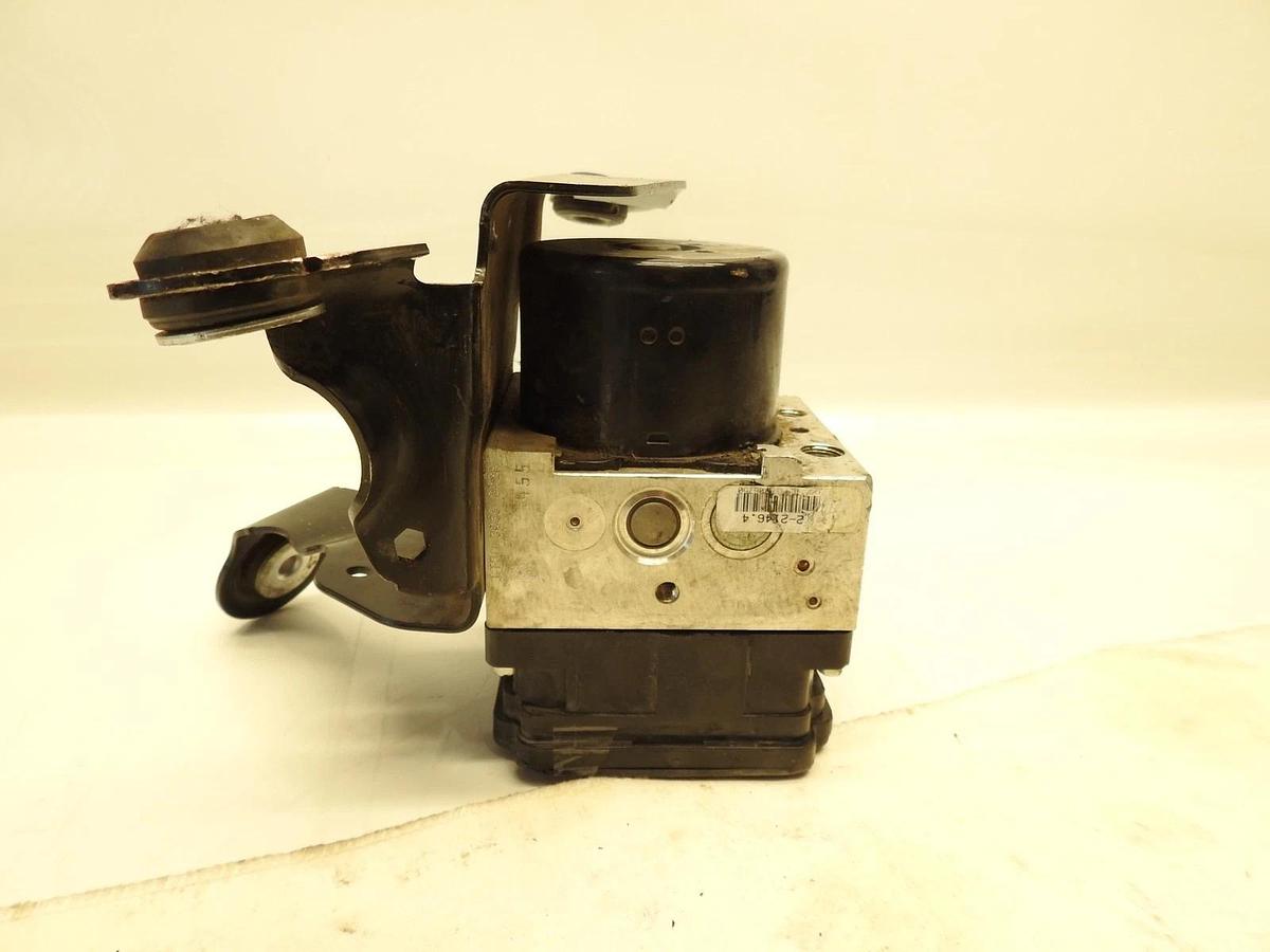 AS IS OEM 17-18 Cadillac XT5 ABS Anti-Lock Brake Pump Module Unit 84088015