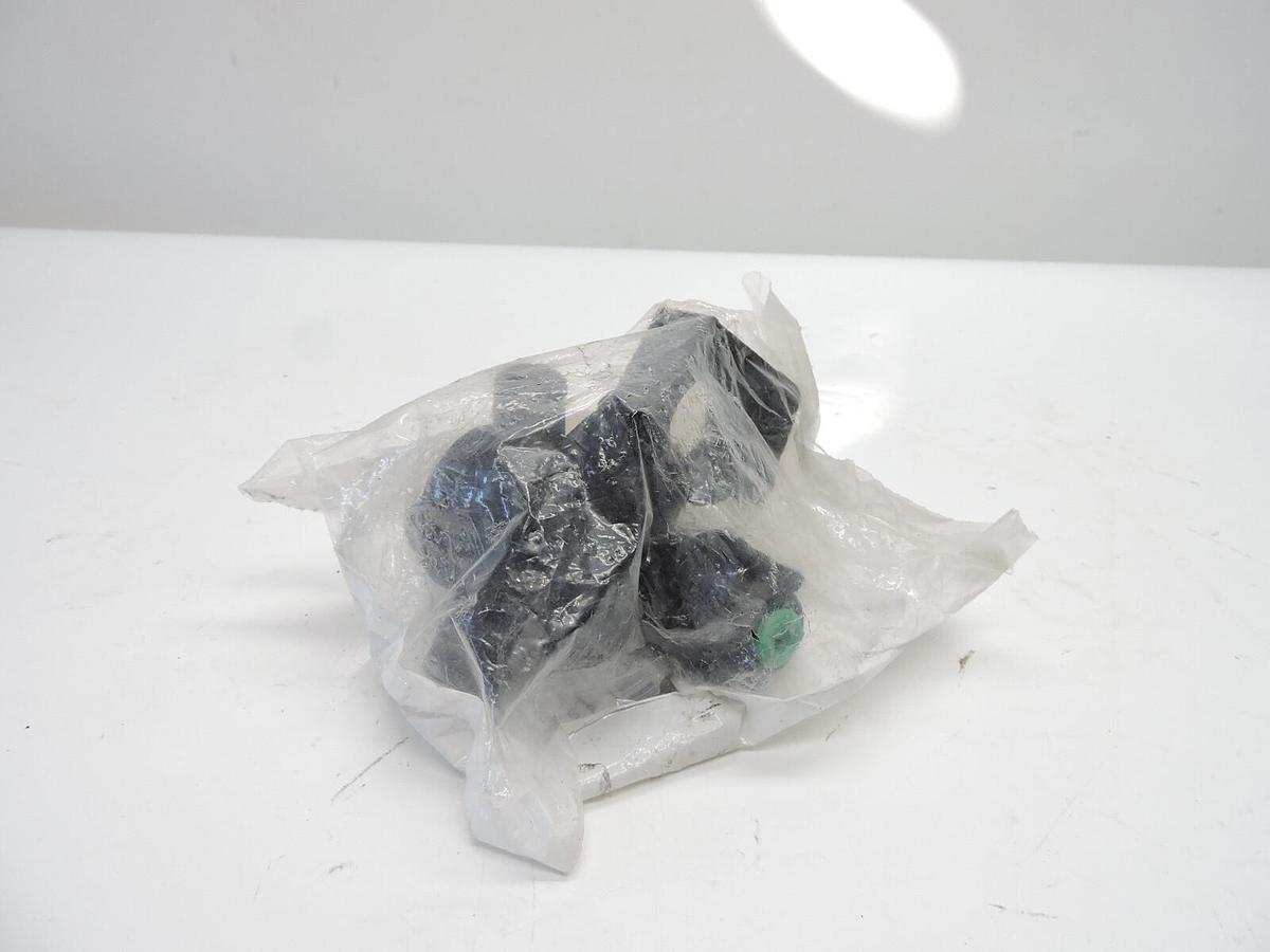 John Deere Original Equipment Nozzle #AN305432