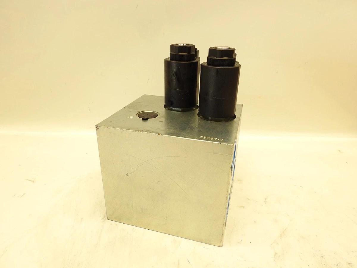 New Oem Jacobsen 4302031 Hydraulic Transmission Valve Comatrol 11144187 (121515)
