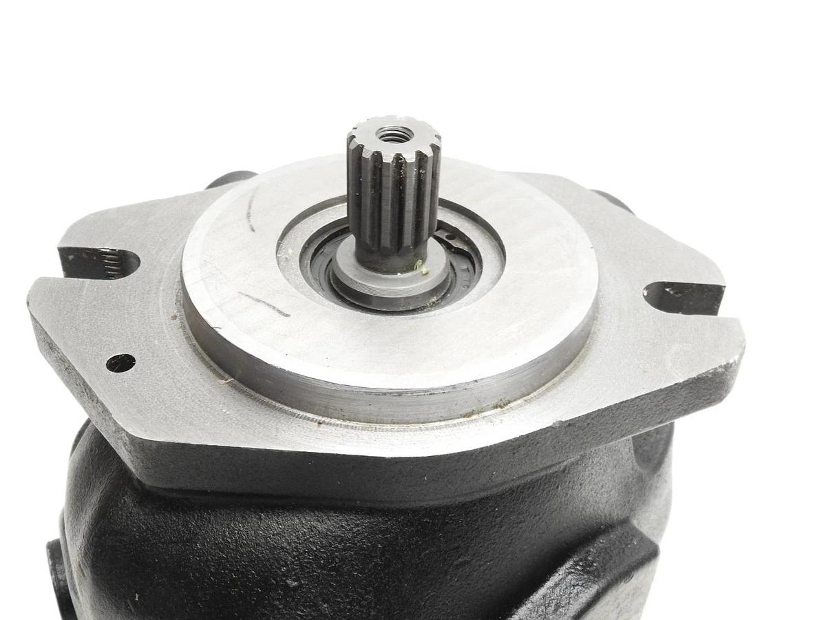 New Oem Parker Denison PD Series Hydraulic Axial Piston Pumps PD045PS08SLS5BL20R