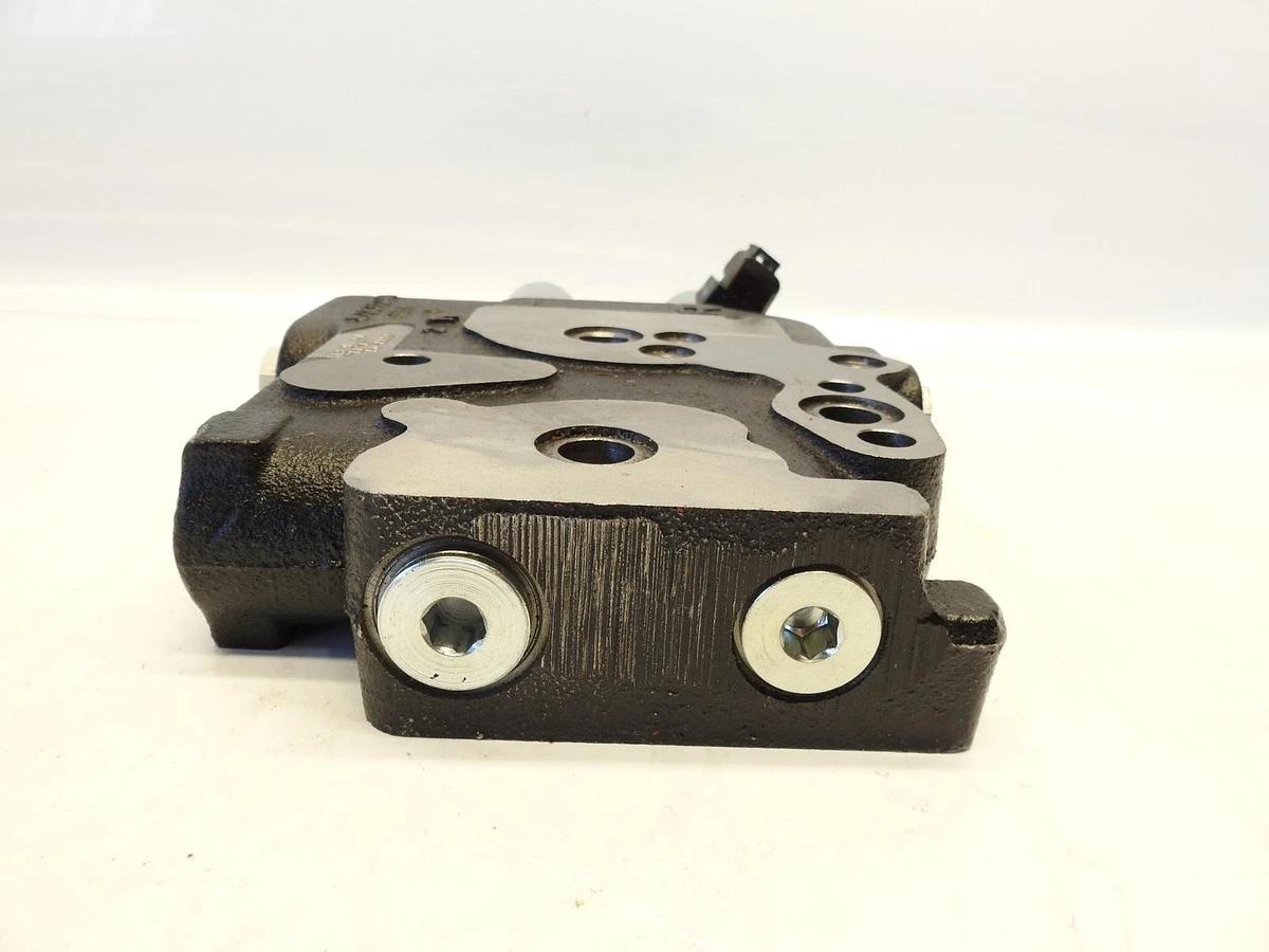 New Oem Case New Holland 87331248 Hydraulic Lift Valve For Case Puma 230