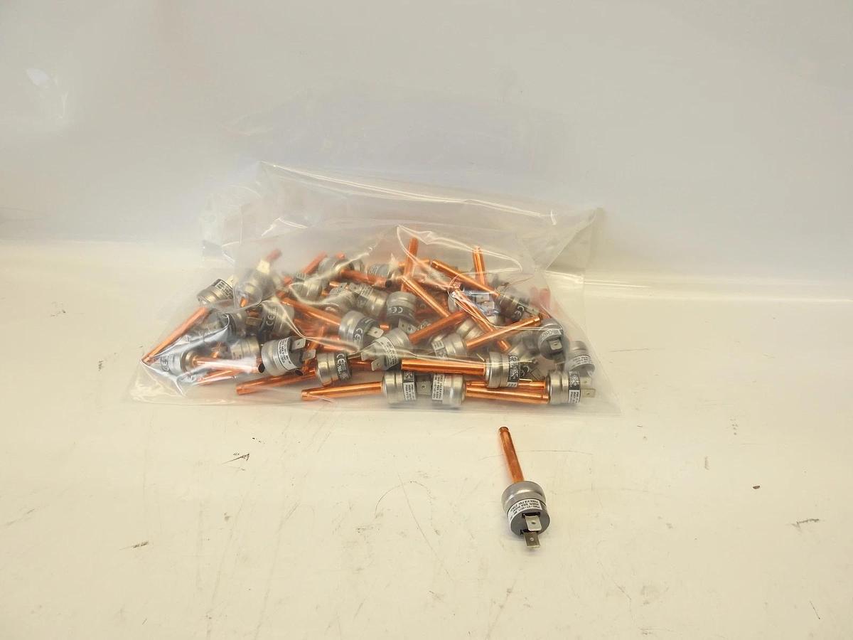 Lot Of 50 Sensata PS80 Industrial Pressure Switches PS80-07-0011