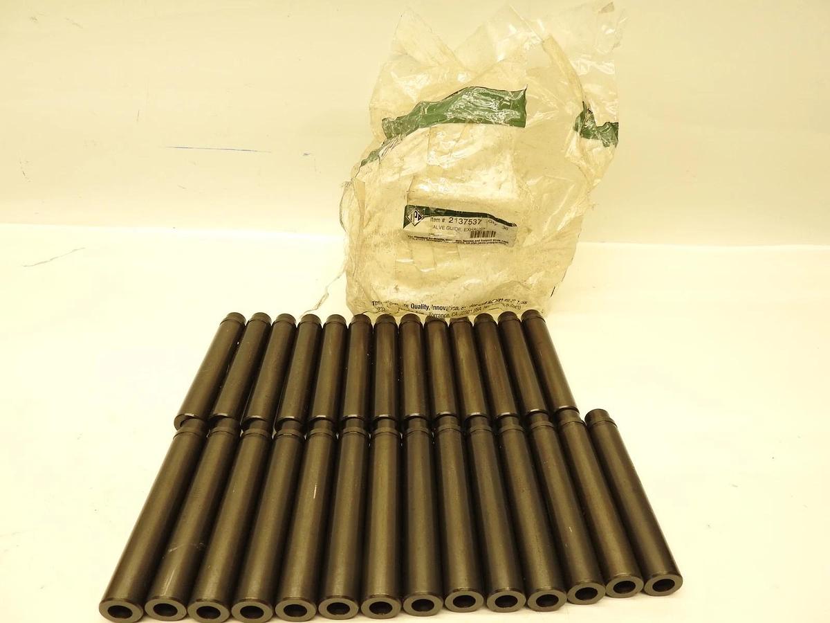 Lot Of 27 New Genuine IPD 2137537 Exhaust Valve Guide