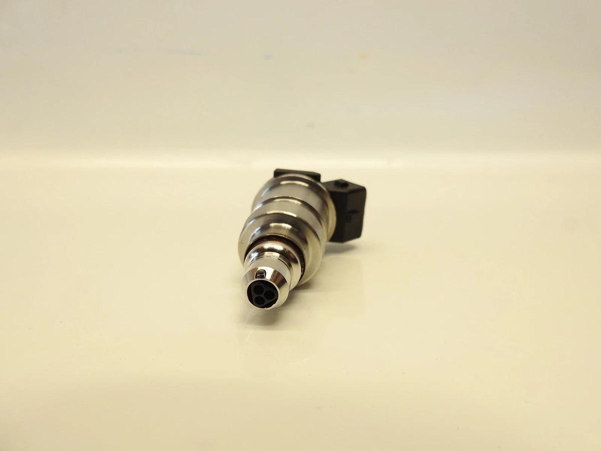 Standard Motor Products FJ267 Fuel Injector For 1985-1997 Acura Honda Accord 2.2