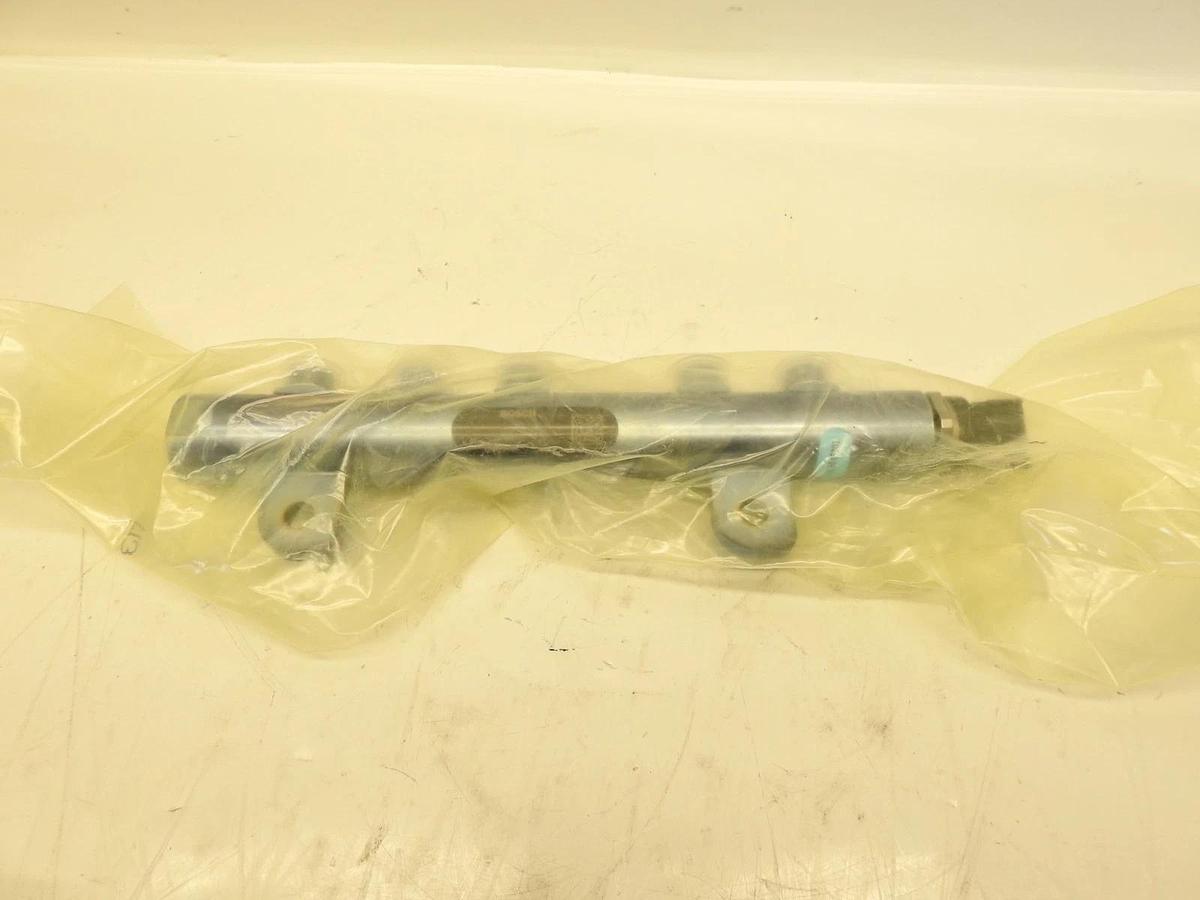 New Oem Mopar Fuel Rail Set 68148329AB 0046328203 11-20 Dodge JEEP 3.0L Eco Dies