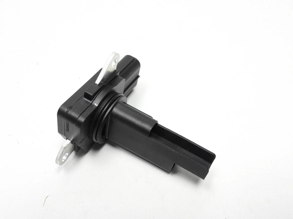 Premier Gear PG-MAF10202 1976110 Professional Grade New Mass Air Flow Sensor