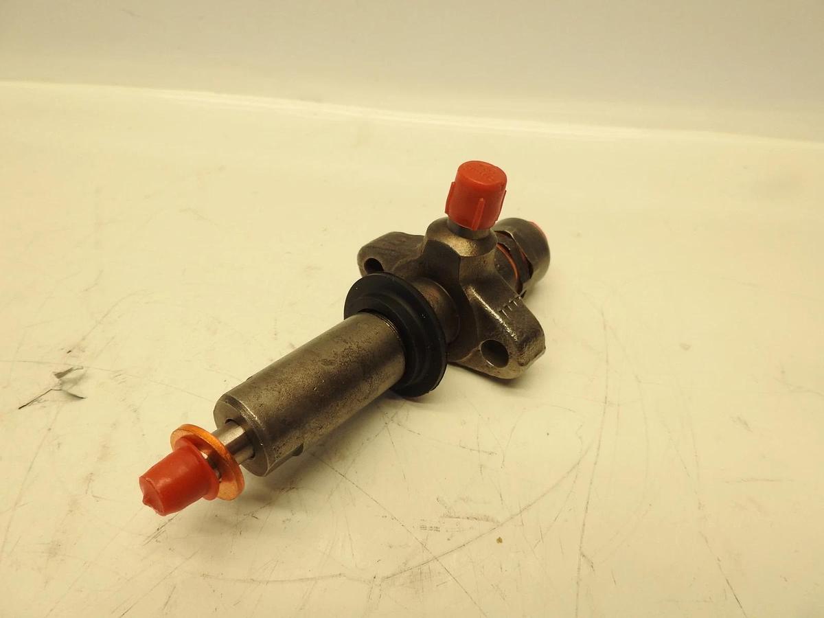 Remanufactured Fuel Injector Fits Massey Ferguson 210586