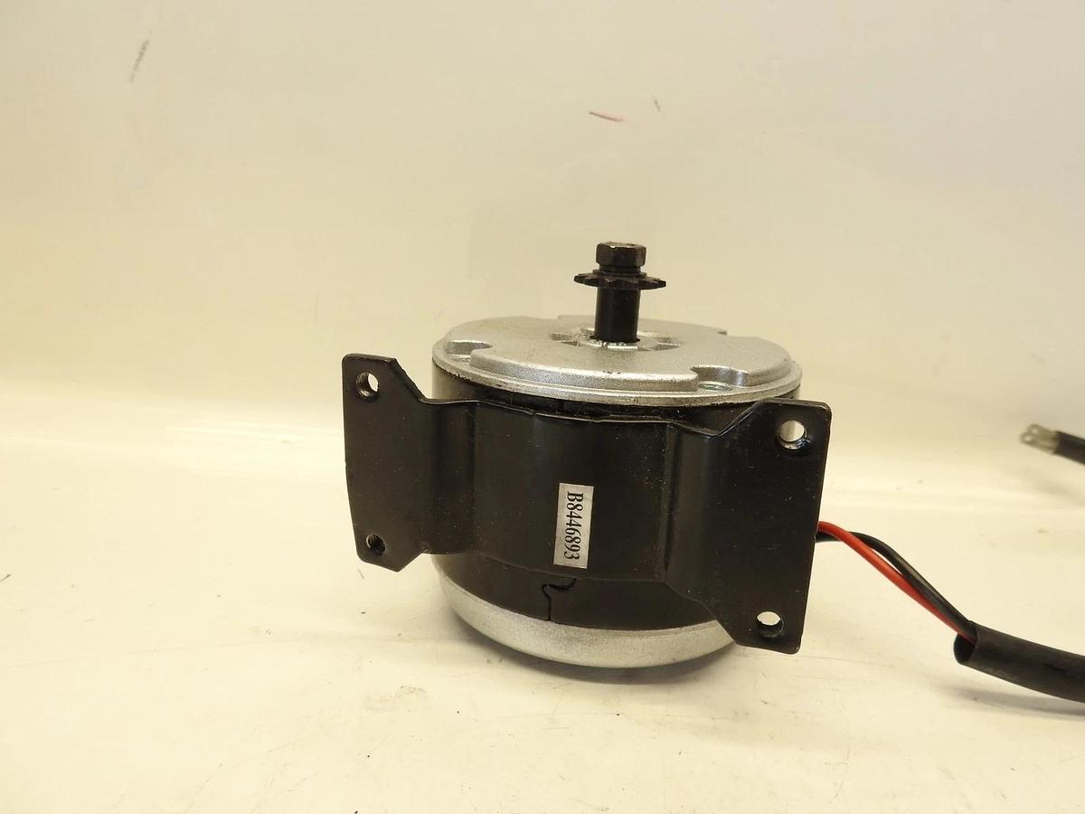 Monster Motion 24 Volt 250 Watt MY1016 Electric Motor with 11 Tooth #25 Chain...