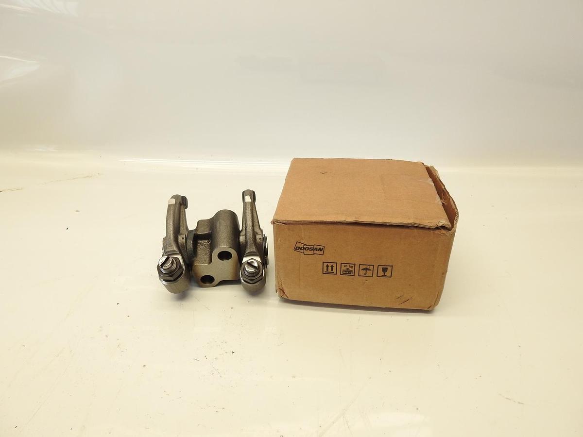 New Oem Doosan Z610819 Rocker Arm