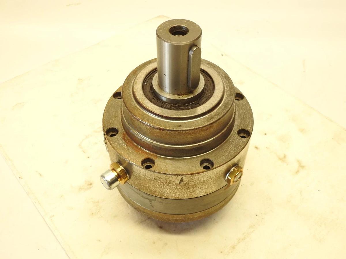 New Reggiana Riduttori KR-b8704-002 65 DFS Gear Reducer 3 Stage RT16.32:1