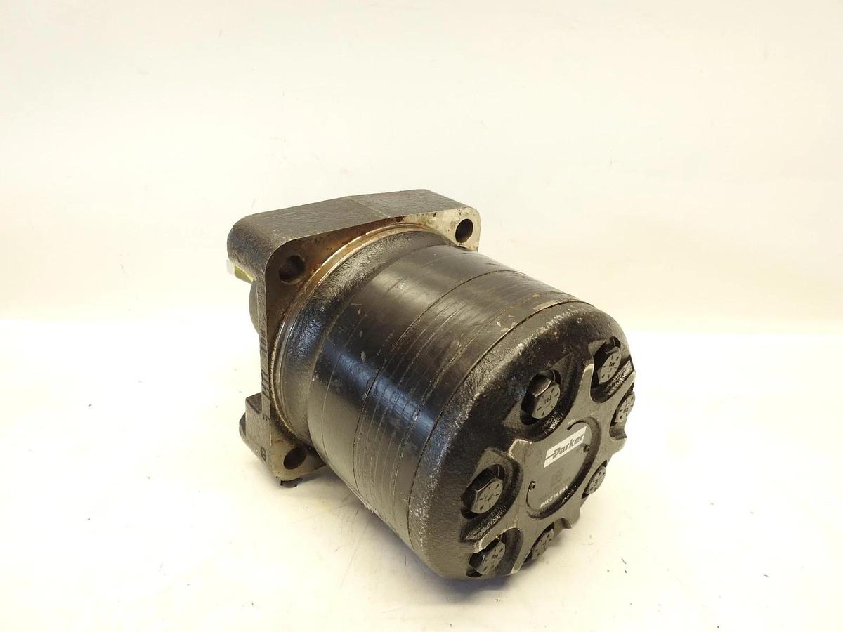New Genuine Oem Toro 135-9044 TG0195US080AAAF Spray Right Hand Hydro Wheel Motor