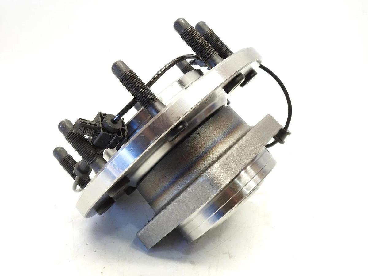 515145 Front Wheel Bearing and Hub for Chevrolet GMC Silverado 2500 3500 HD SRW