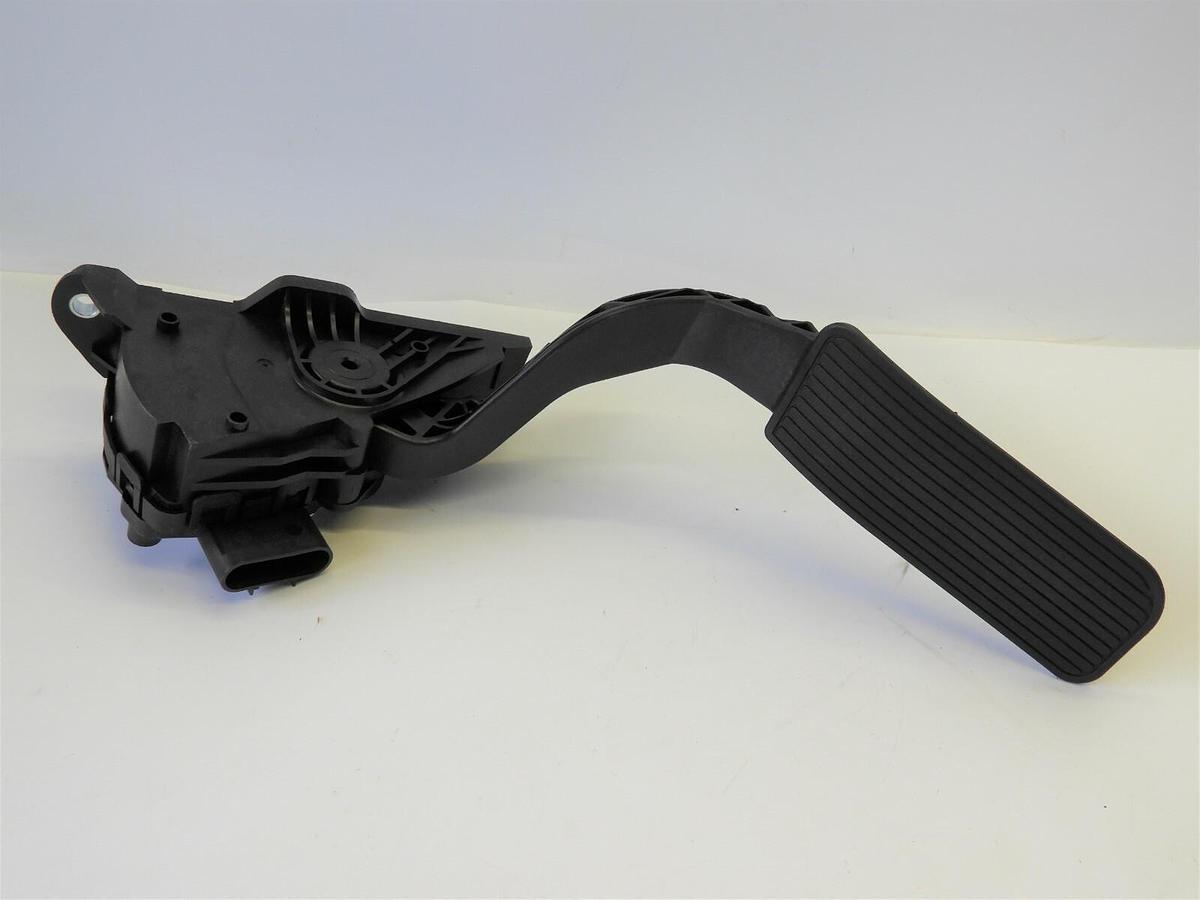 APS265 Chevy Suburban Yukon Chevrolet Accelerator Pedal Position Sensor