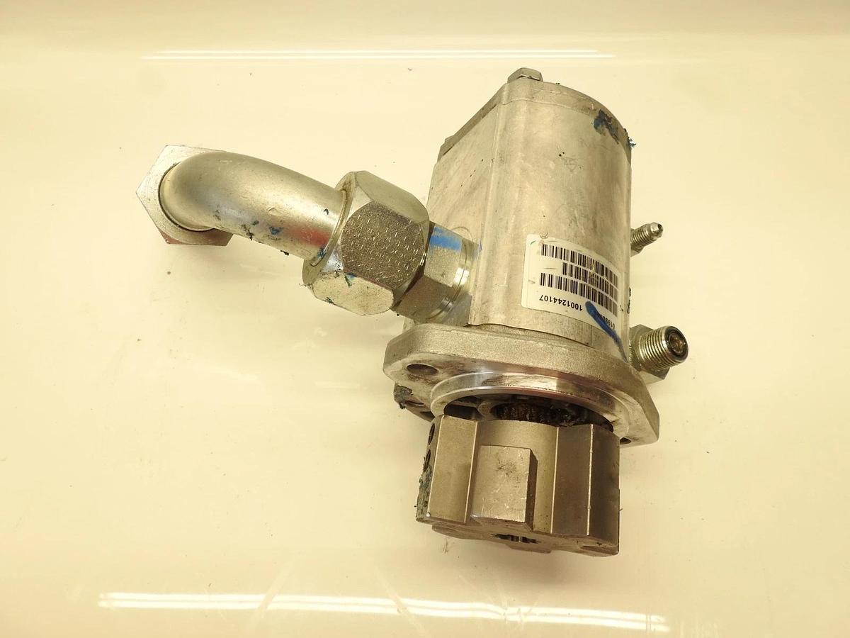 New Oem JLG PART # 1001244107 - PUMP,S26 GEAR, EAd